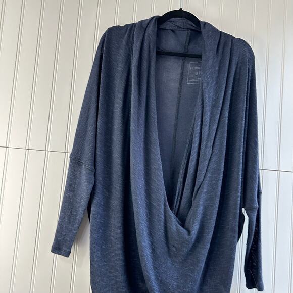 Free People We The Free Sheila Hacci Blue Long Sleeve Draped Front Flowy Top - Picture 4 of 9